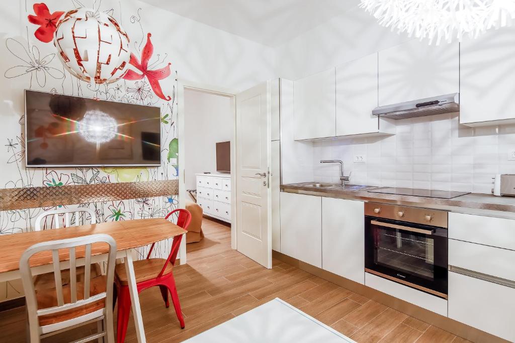 Kuchyň nebo kuchyňský kout v ubytování WH Apartments
