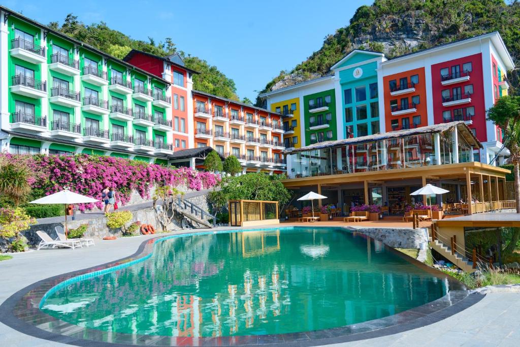 The May Legend Catba, Đảo Cát Bà (cập nhật giá năm 2026)