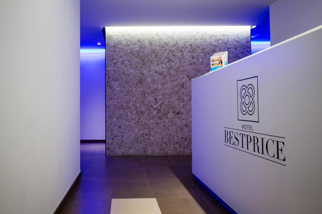 Hotel BESTPRICE Gracia - Resim 30