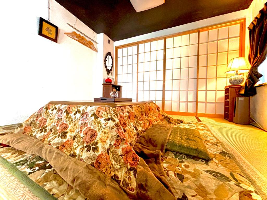 Fotografie z fotogalerie ubytování 酒と宿と不動産-yado- v destinaci Jokosuka