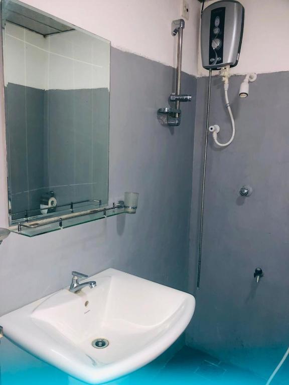 Koupelna v ubytování Priya Homestay Kandalama