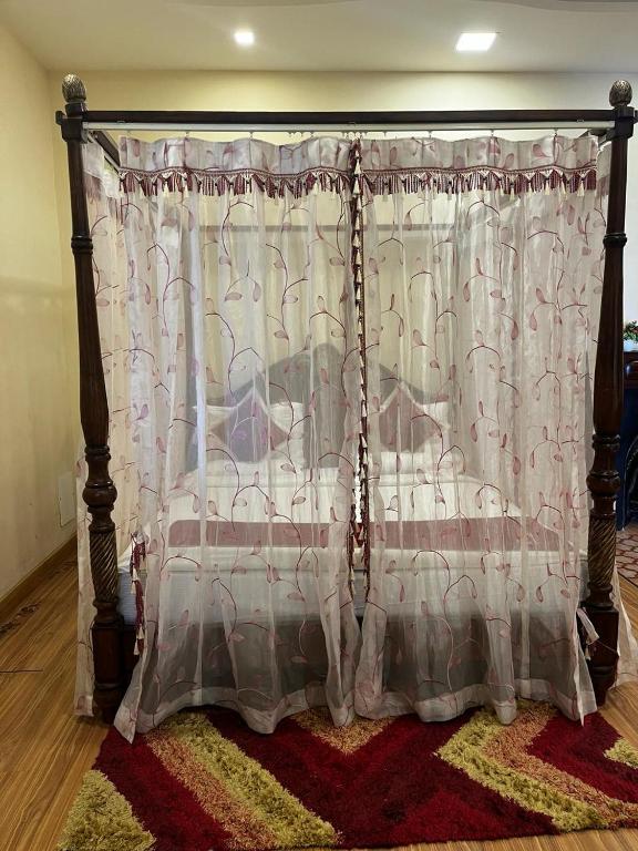 KSTDC Hotel Mayura Pine Top Nandi Hills - Deluxe Suite