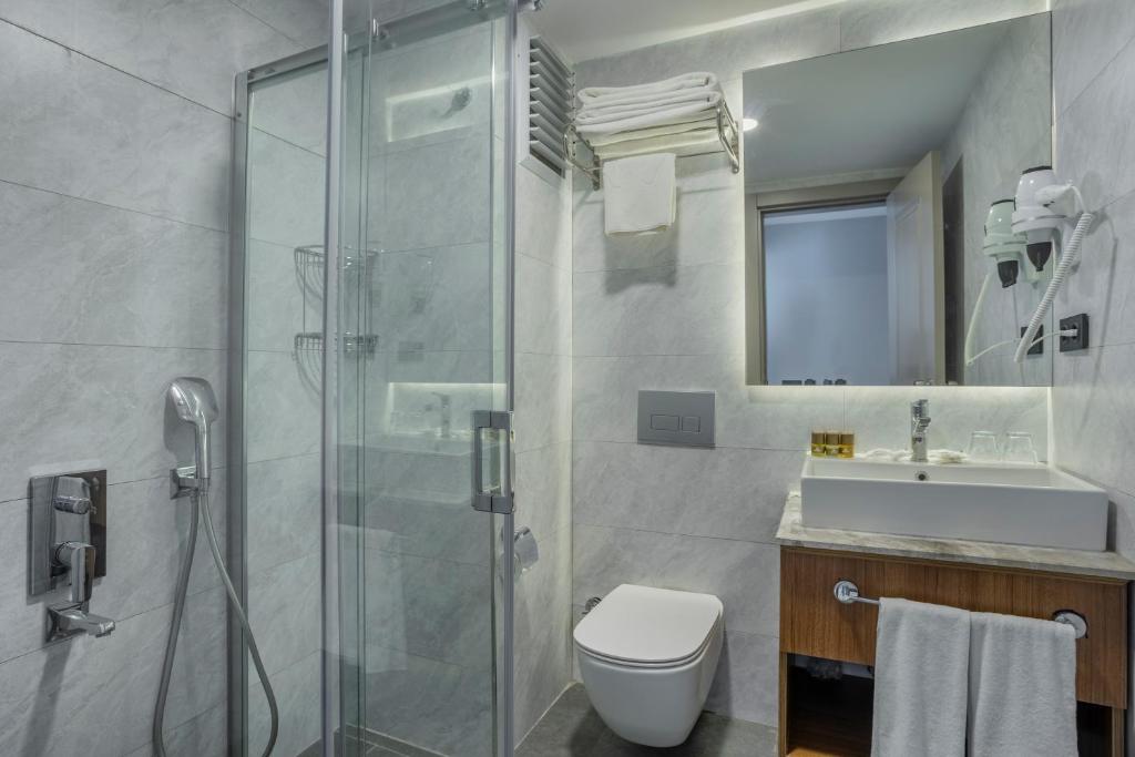 Koupelna v ubytování Simena Comfort Hotel