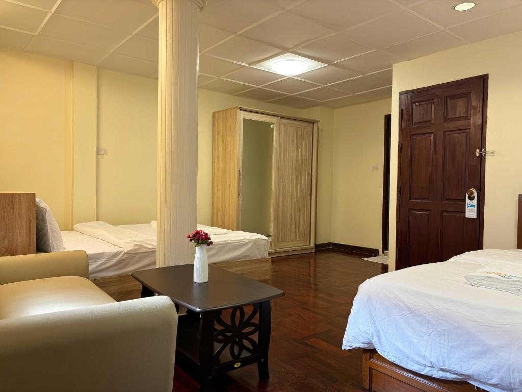 Gallery image of Thonglor Villa Sukhumvit 55 in Bangkok