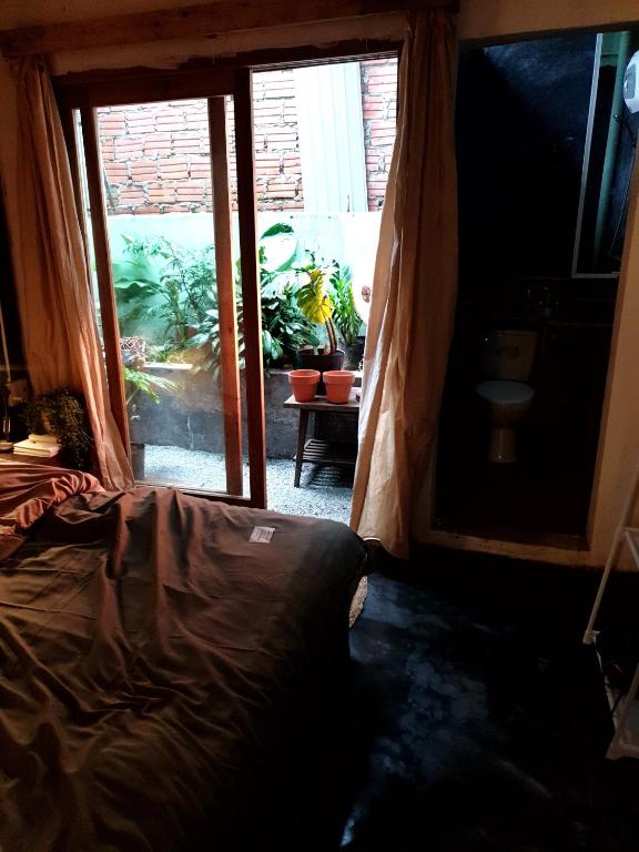 Giường trong phòng chung tại Yên homestay