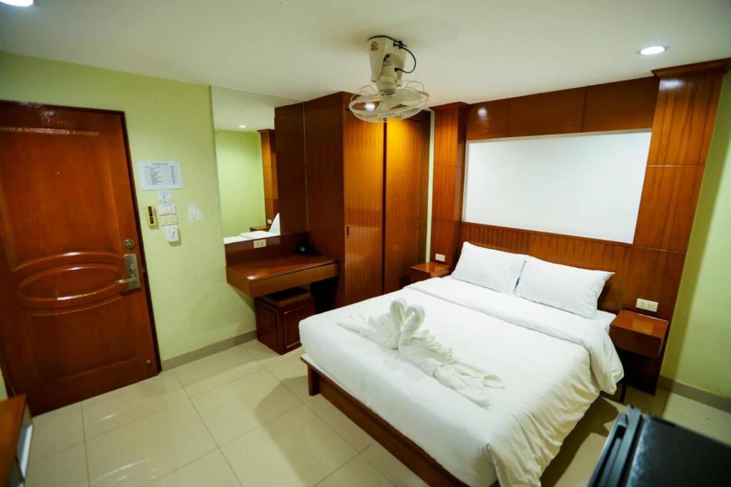Royal Star Suites pattaya - Resim 17