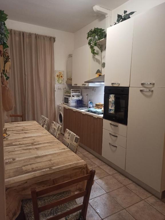 Kuchyňa alebo kuchynka v ubytovaní Casa al Mare Fontespina