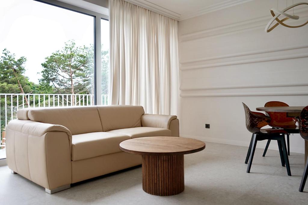 ApartPark Baltic Home - Two-Bedroom Deluxe Apartment With Balcony