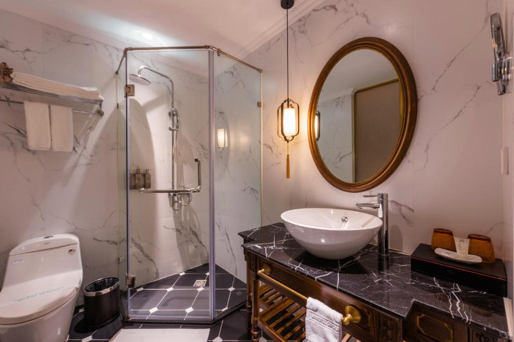 Phòng Deluxe Giường Đôi/2 Giường Đơn Nhìn Ra Thành Phố