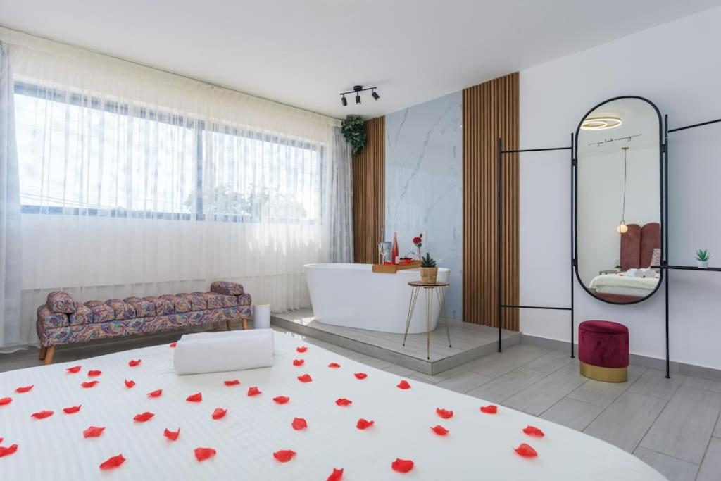 Postel nebo postele na pokoji v ubytování Marée Guest House