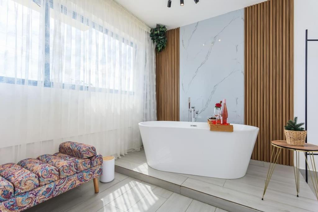 Fotografie z fotogalerie ubytování Marée Guest House v destinaci Batroûn