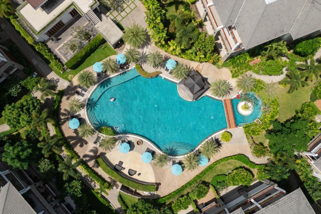 Bazén v ubytování Beachfront luxury 2 bdr apartment by InDreams, Naithon Beach (говорим по русски) nebo v jeho okolí