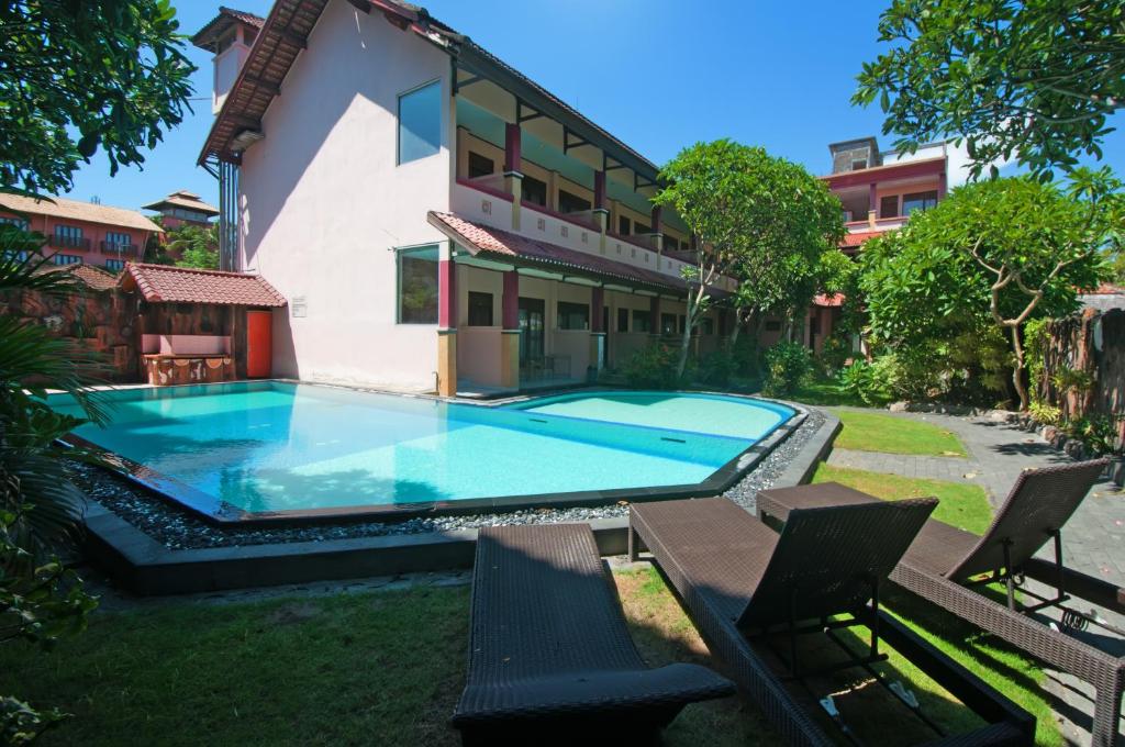 Bazén v ubytování Pesona Beach Inn nebo v jeho okolí