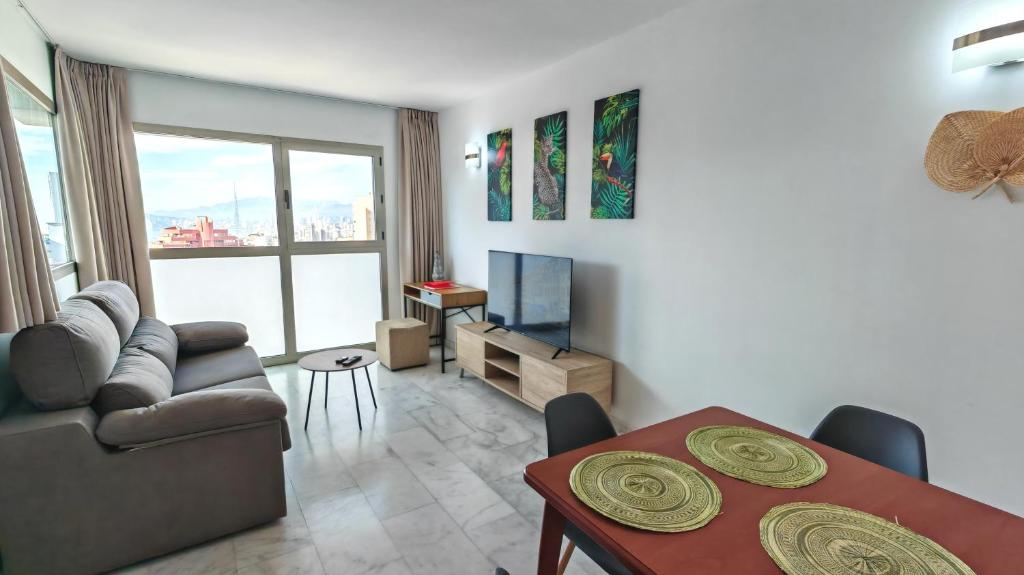 Posedenie v ubytovaní Skyline 5 Apartment with private balcony and nice views