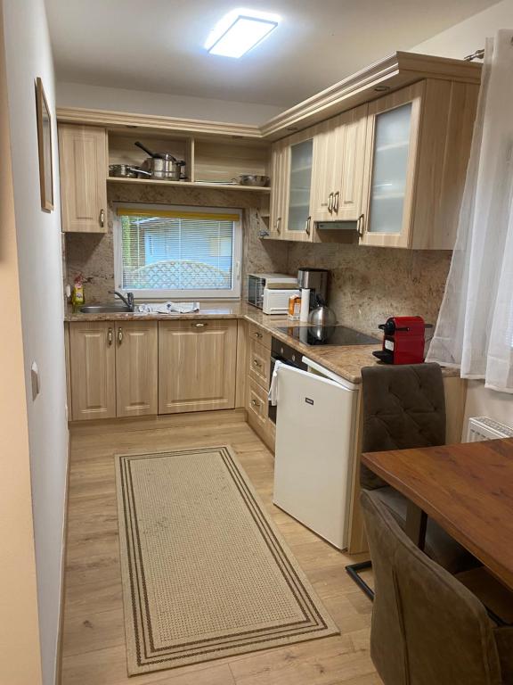 Køkken eller tekøkken på Apartment DOLCE VITA