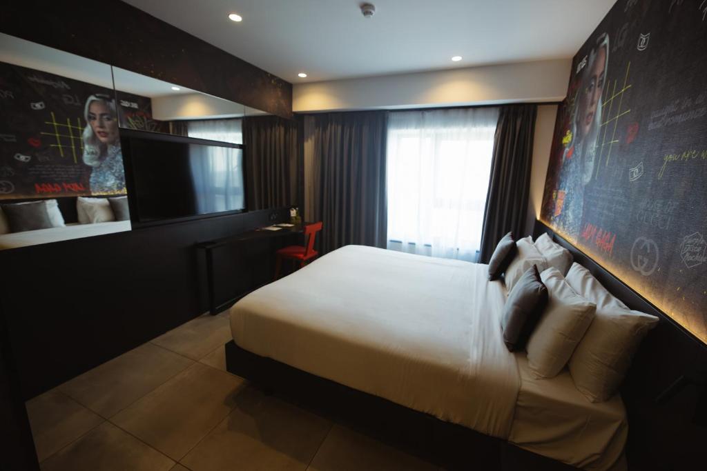 SO City Hotel Adults Only - 12