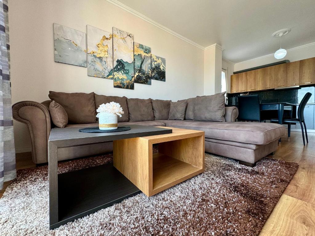 Posezení v ubytování Luxury Seaview Apartments - by EKA Luxury Apartments