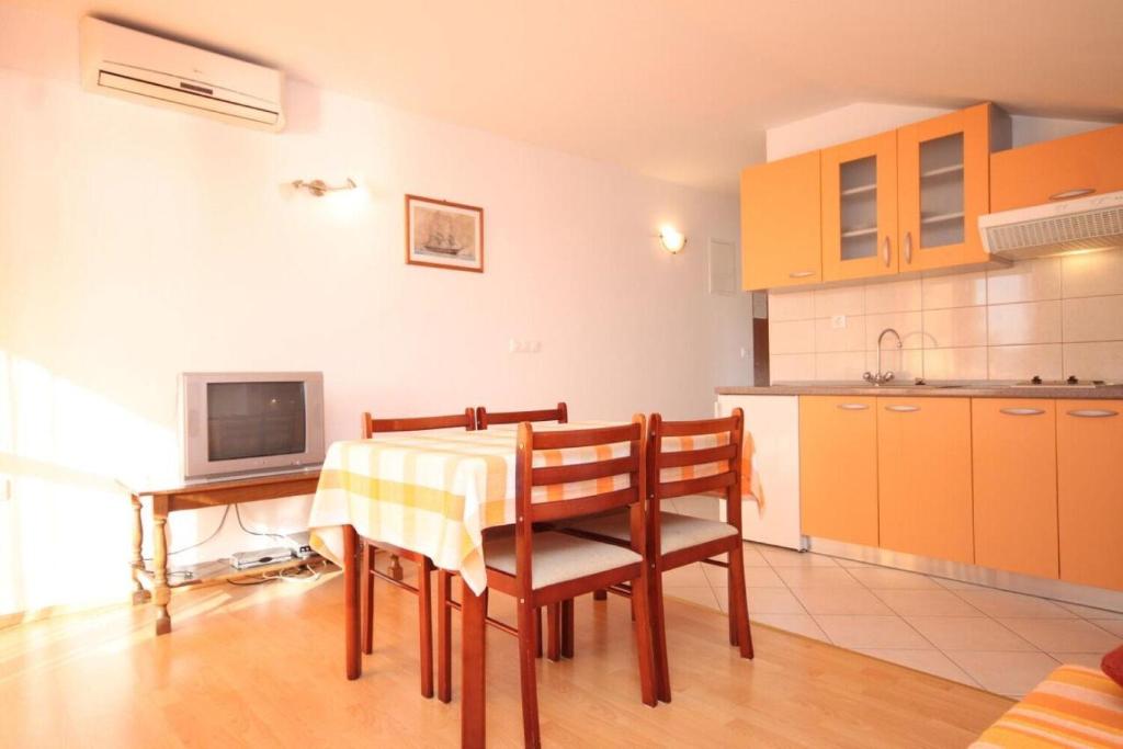 Kuchyňa alebo kuchynka v ubytovaní Apartments Sea view