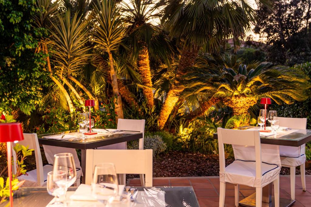Zahrada ubytování Cala Rosa Club Hotel