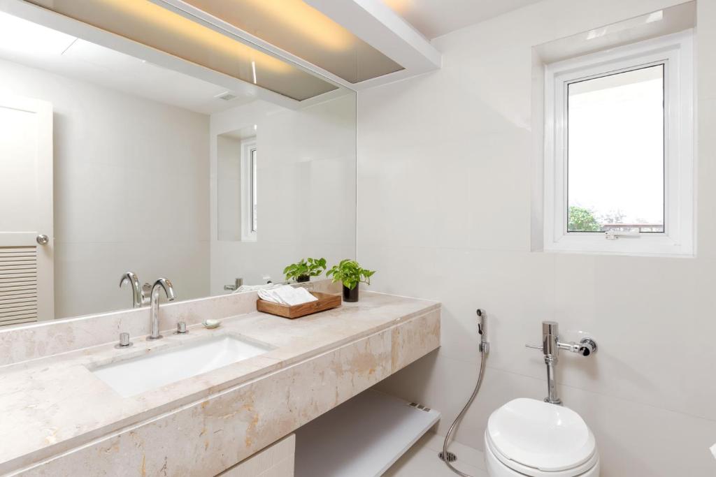 Andaman Embrace Patong, Phuket - Resim 38