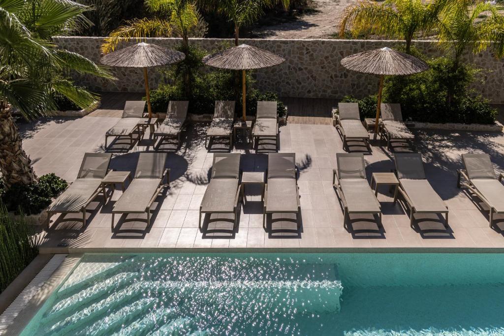 Basen w obiekcie Sun City Luxury Apartments lub w pobliżu
