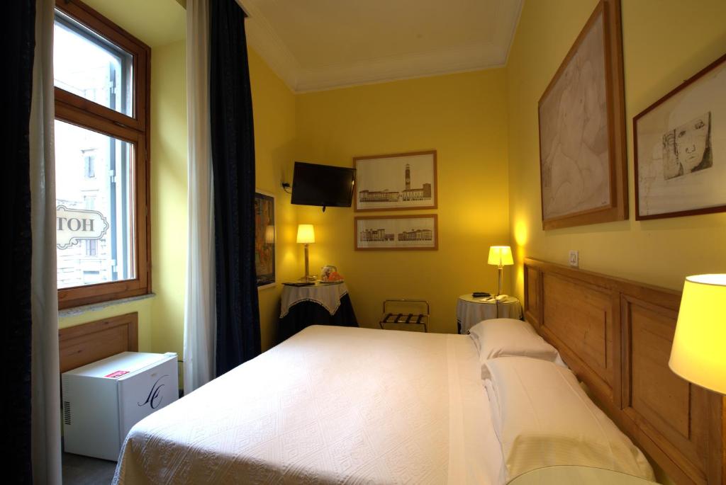 Hotel Locanda Cairoli - Resim 13