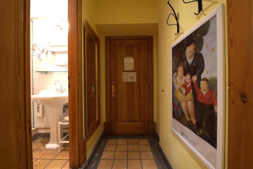 Hotel Locanda Cairoli - Resim 14