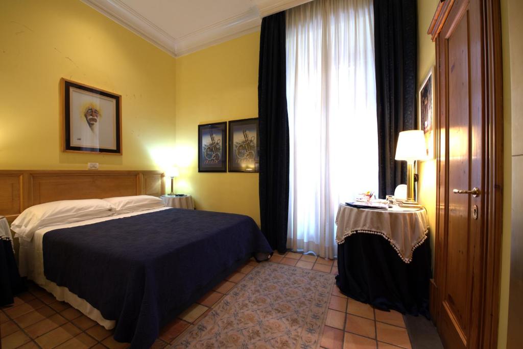 Hotel Locanda Cairoli - Resim 15