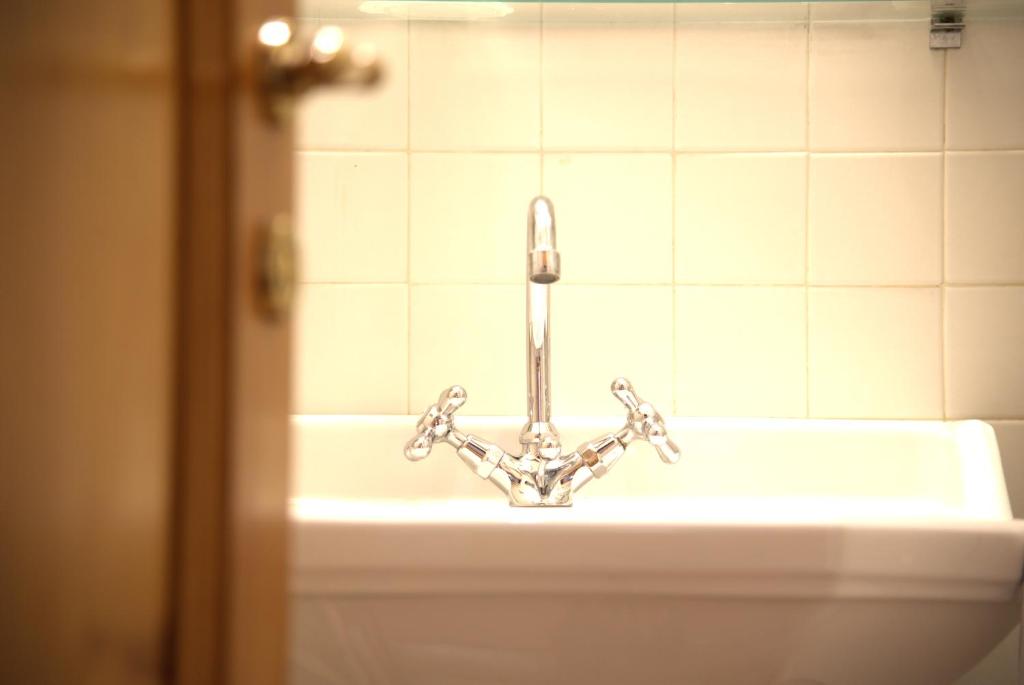 Hotel Locanda Cairoli - Resim 9