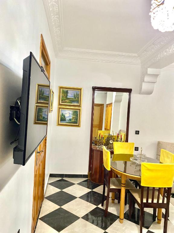 TV a/nebo společenská místnost v ubytování High quality appartement (4éme étage)