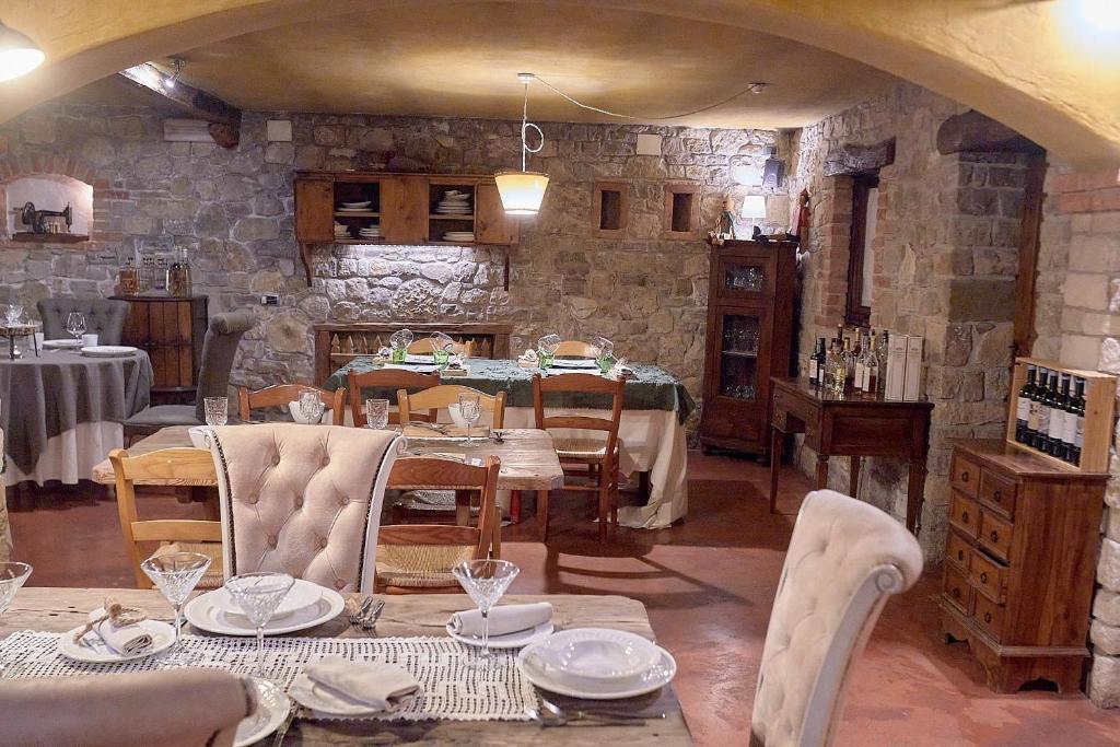 Zdjęcie z galerii obiektu Ai Cadelach Hotel Giulia w mieście Revine Lago