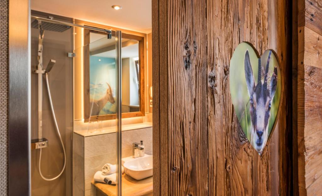Koupelna v ubytování Hotel Schäfflerwirt