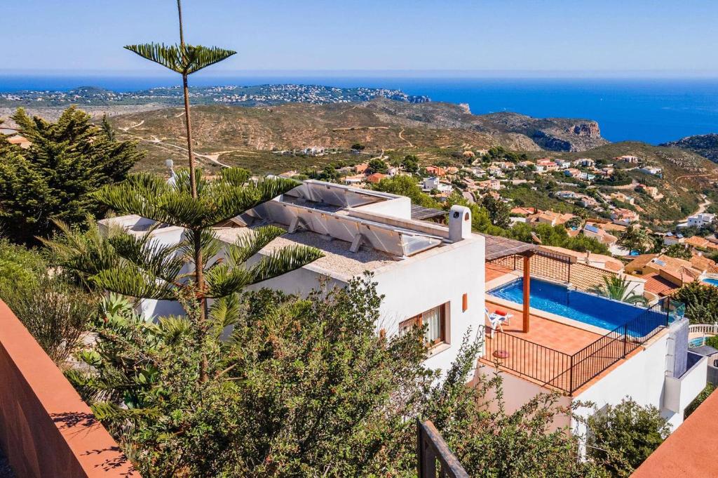 Willa z widokiem na ocean w obiekcie Villa Amanecer by Villa Plus w mieście Cumbre del Sol