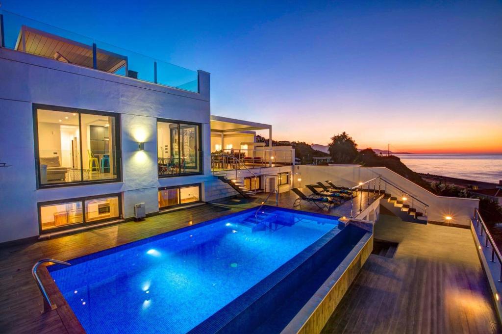Zdjęcie z galerii obiektu Villa Barco Sea View by Villa Plus w mieście Torrox Costa