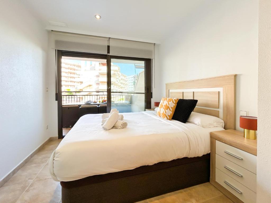 Posteľ alebo postele v izbe v ubytovaní Myflats Deluxe Balcon de Arenales