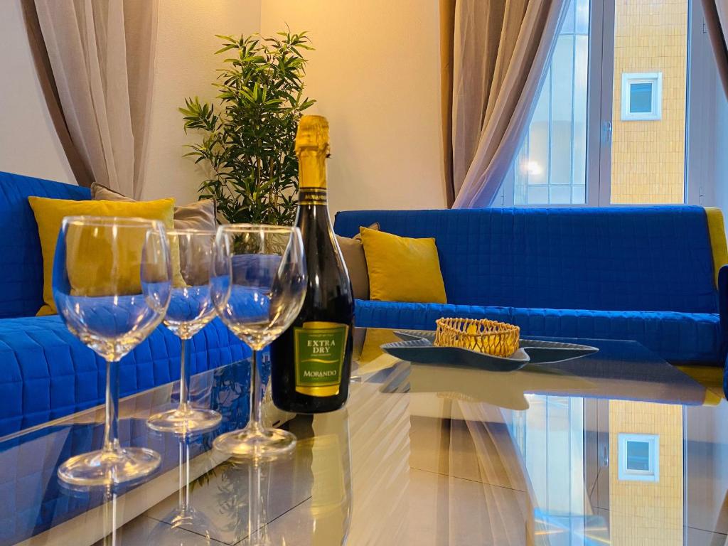 ALLA CASA ROSA AL MARE- Centrale a di fronte al mare- Emozionante- Garage privato gratuito a 800 mt- aria condizionata-wifi - Appartement Avec Vue Sur La Mer