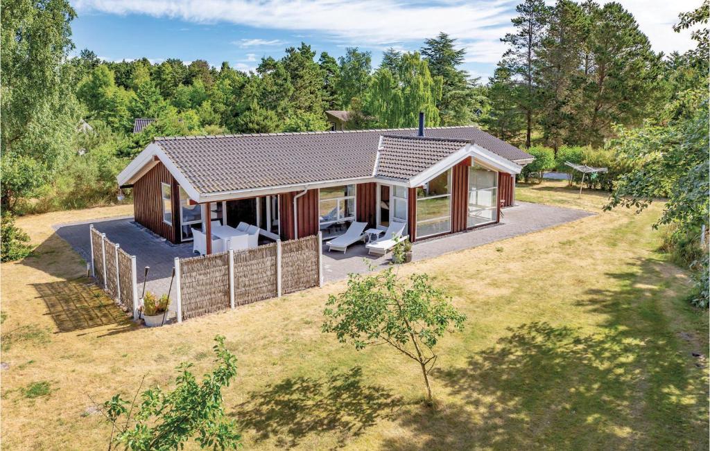 an overhead view of a house with a garden at Three-Bedroom Holiday Home In Sjallands Odde in Tjørneholm