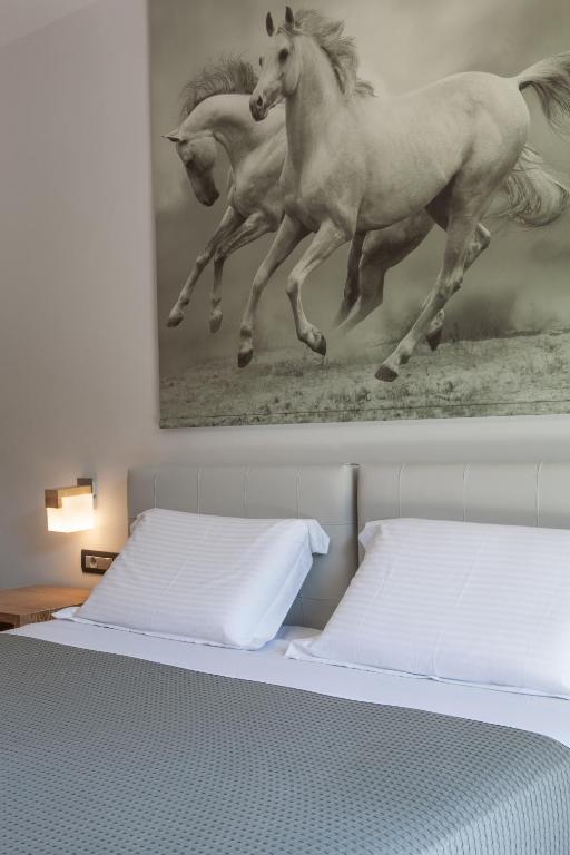 Anemos Rooms & Apartments - Resim 43