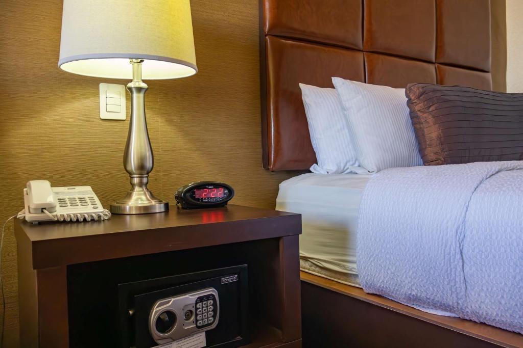 Best Western PREMIER Monterrey Aeropuerto photo