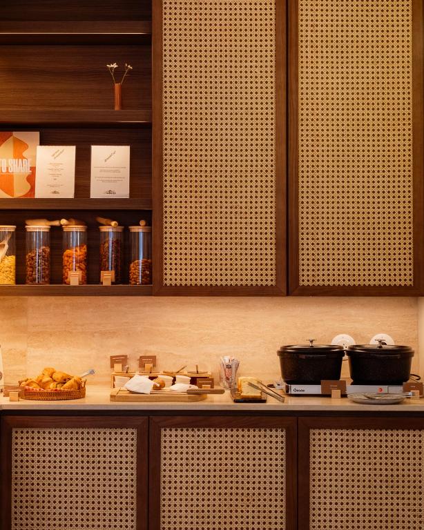 Hôtel BASSS - Resim 33