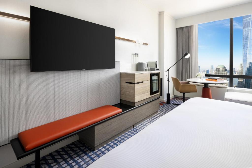 Cama ou camas em um quarto em Millennium Downtown New York - Newly Renovated