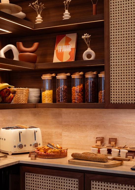 Hôtel BASSS - Resim 35