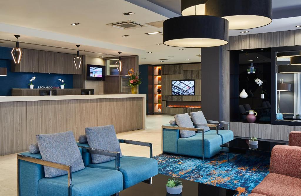 TV a/nebo společenská místnost v ubytování Leonardo Edinburgh Murrayfield