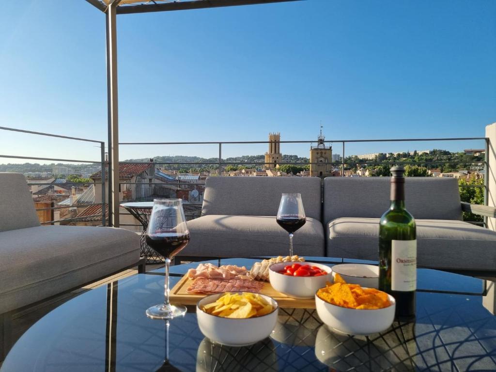 Photo de la galerie de l'établissement 6 rue marechal foch - Luxury Apartment - Terrace, à Aix-en-Provence