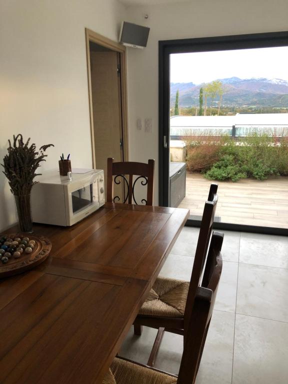 Nespecifikovaný výhled na hory nebo výhled na hory při pohledu z apartmánu