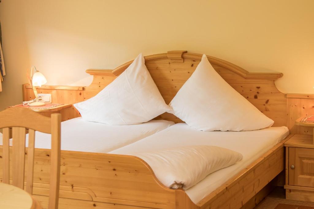 Postel nebo postele na pokoji v ubytování Berggasthof Christernreith