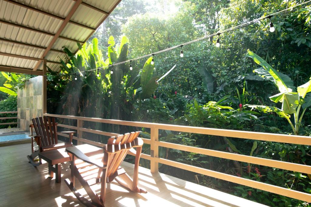 Balkón nebo terasa v ubytování Valverde Glamping & Ecolodge