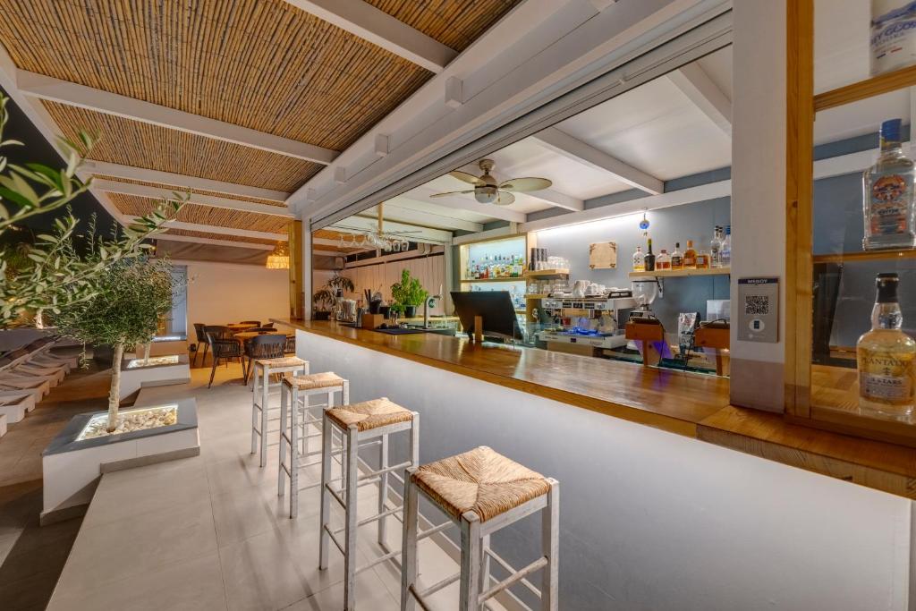 Setustofa eða bar á Aegean Paradiso Vacation Club - "Adults Only"