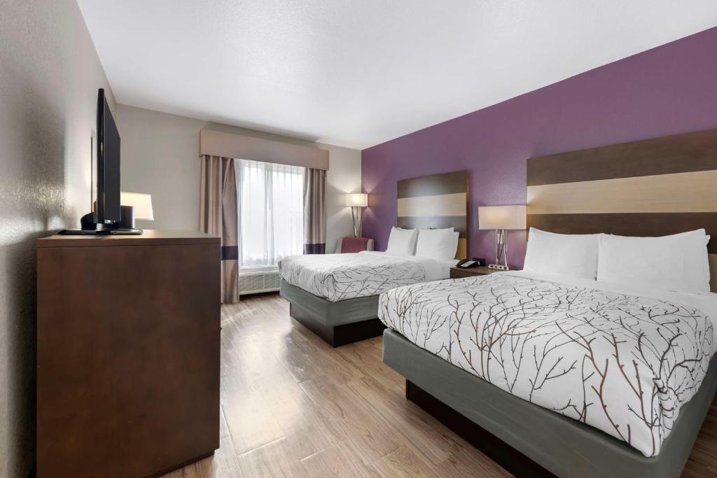 Best Western Plus Buda Austin Inn & Suites photo