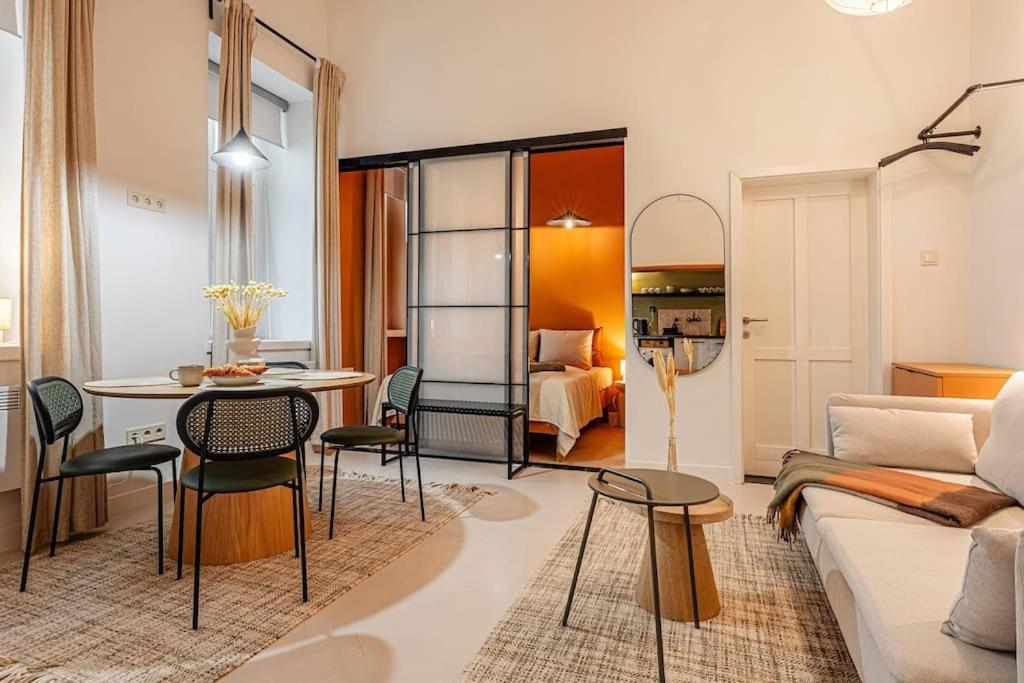 Rose Garden Apartment in centre for 4 1064 Budapest, Rózsa utca 69 kép - 1